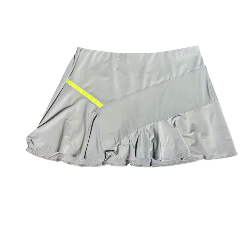 Lucky in Love MEDIUM Run Free Skort Golf Skirt Tiered Ruffle Gray Green Lined